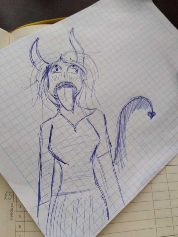 Маленькие рисунки ручкой в тетради