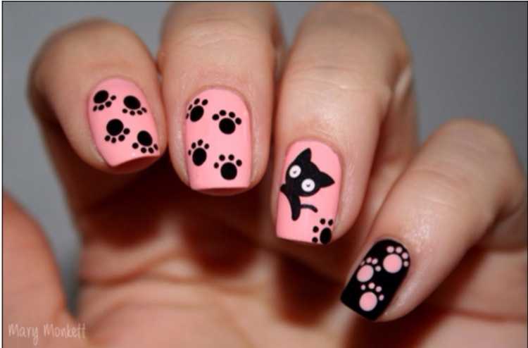 Маникюр с кошачьими лапками