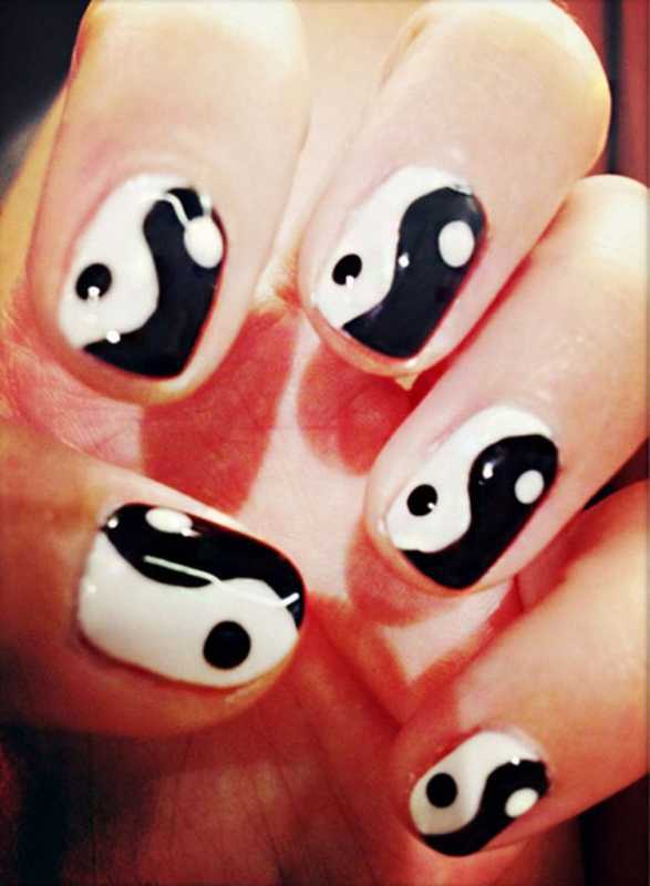 Прикольный и лёгкий маникюр