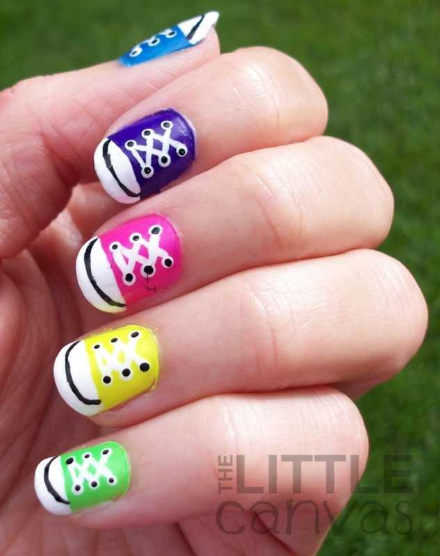 Прикольный маникюр для детей