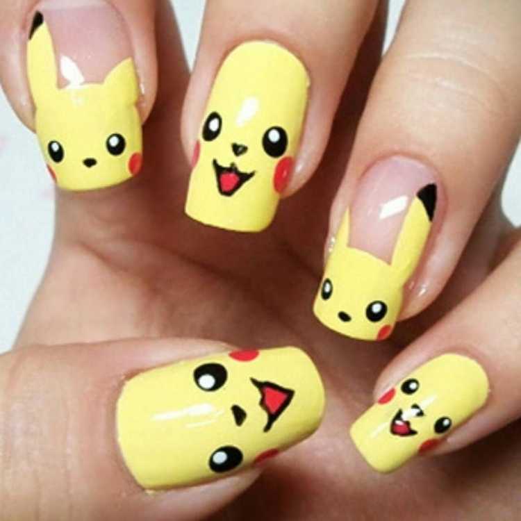 Красивый маникюр с Пикачу для девушек
