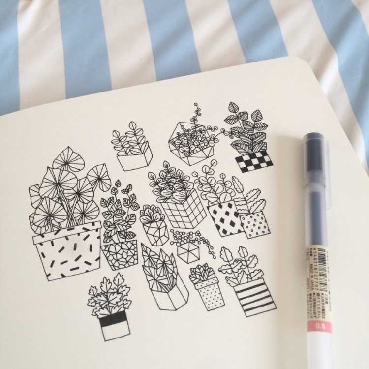 Чёрной ручкой для скетчбука