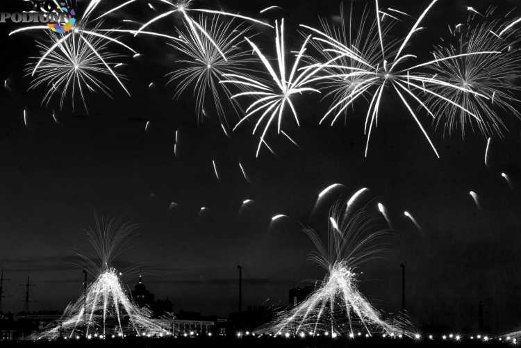 Фейерверк силуэт