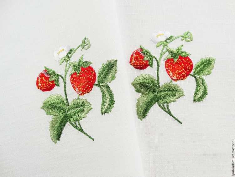 Клубника вышитая гладью