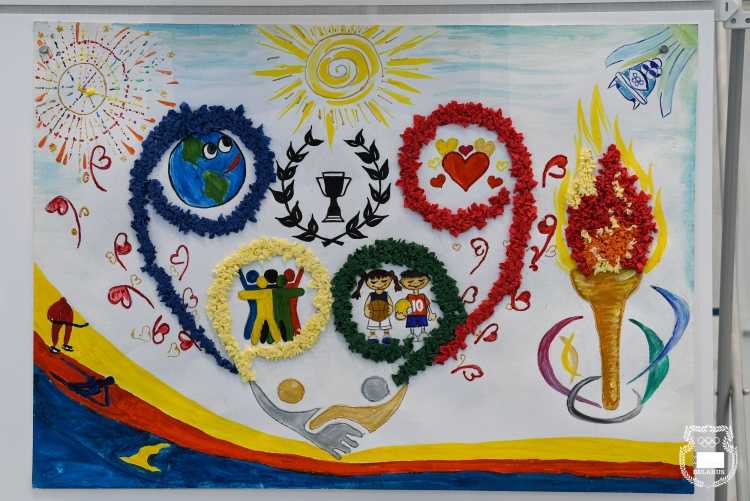 Символ Олимпийских игр пять колец