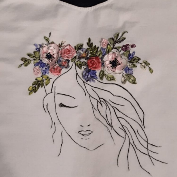 Вышивка лентами на футболке