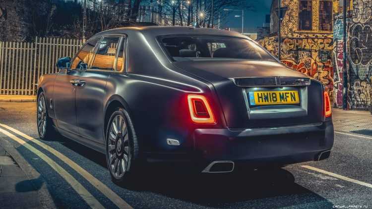 Rolls Royce Phantom 2021
