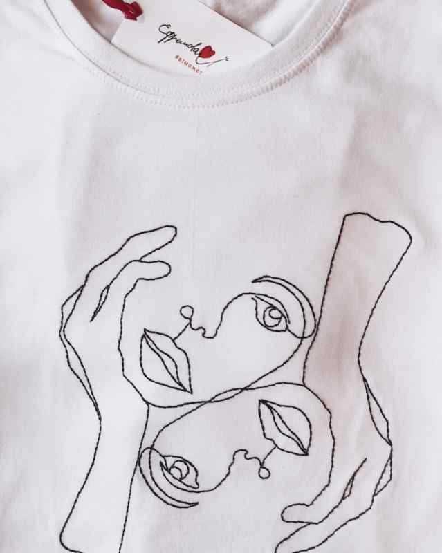 Контурная вышивка на одежде