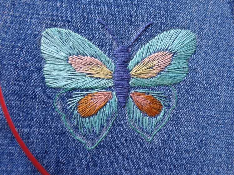 Вера Бурова вышивка гладью бабочки