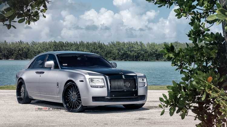 Тюнингованный Rolls Royce