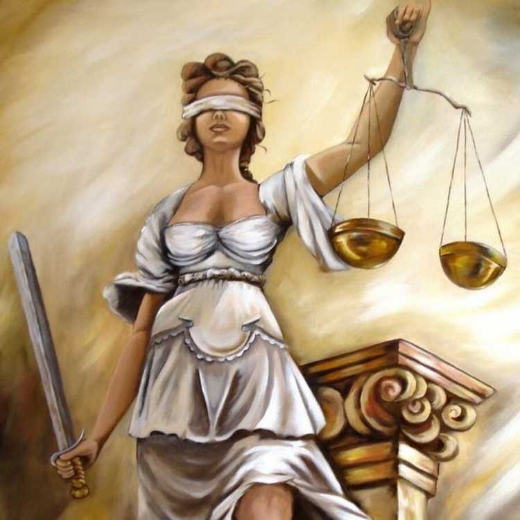 Греческая богиня правосудия Фемида