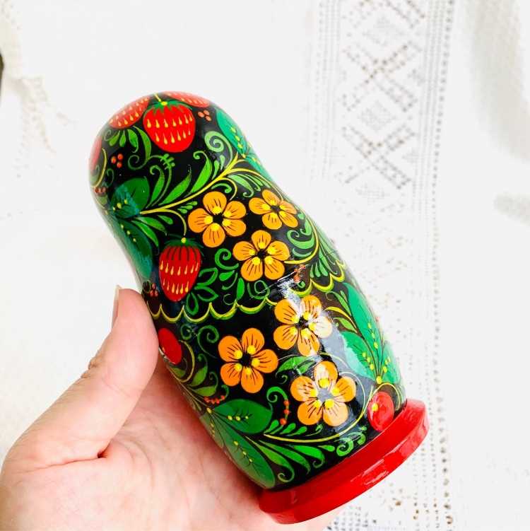 Русская Матрешка. Раскраска