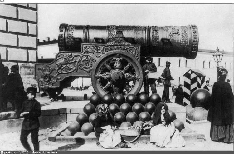 Андрей Чохов царь пушка чб