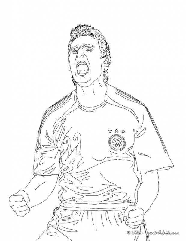 Футболист контурный рисунок