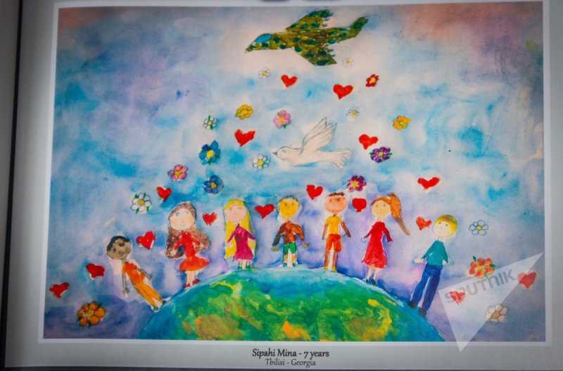 Рисунок на тему счастливое детство