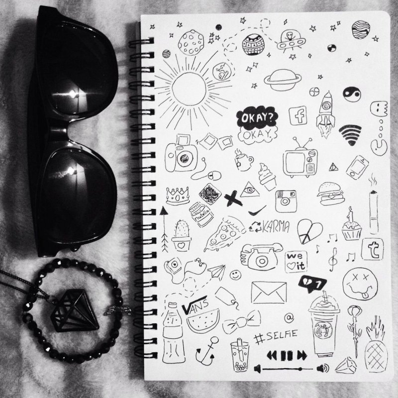 Граффити черной ручкой