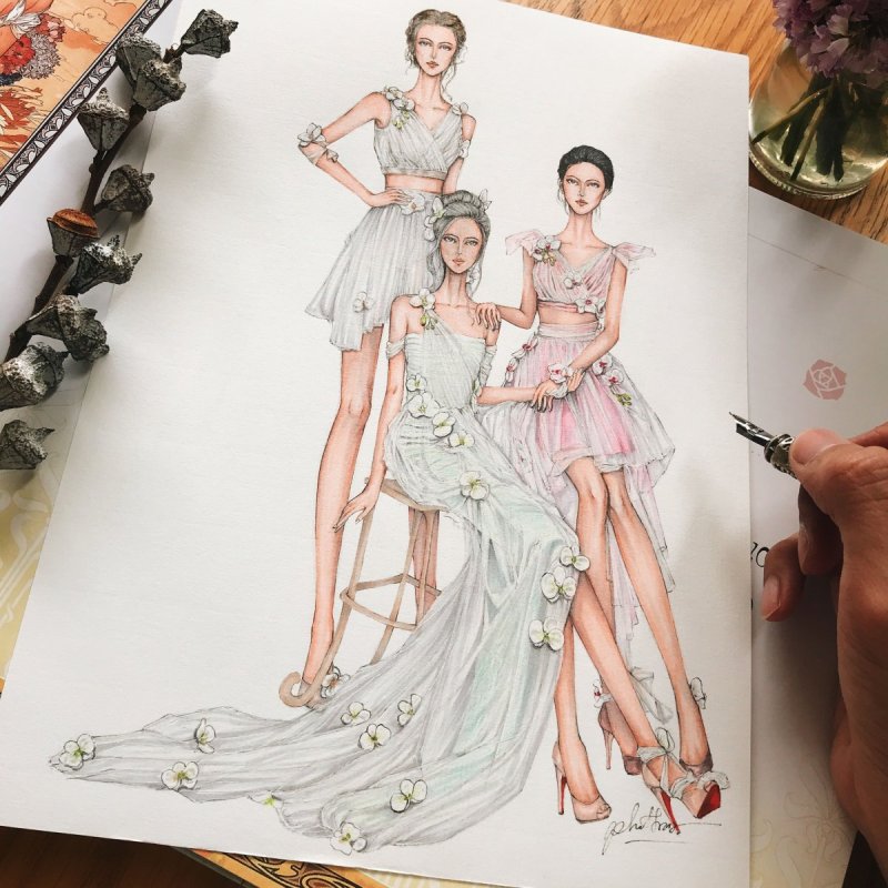 Девушка в платье акварель