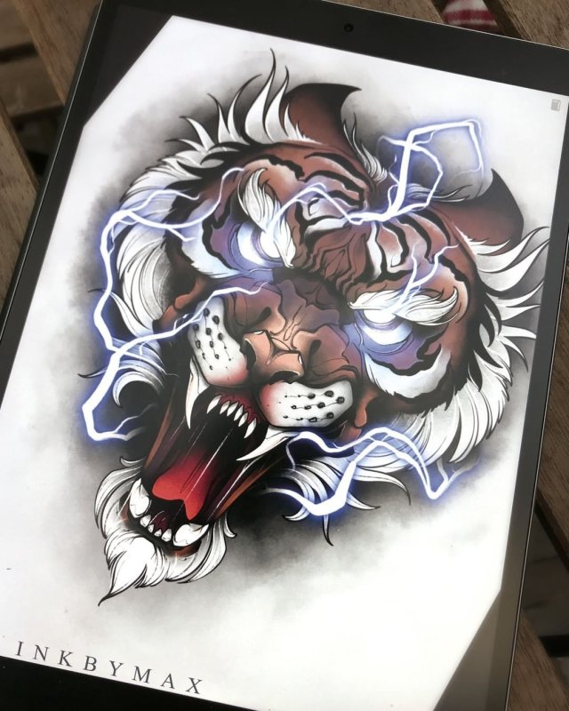 Тигр в Абстракции на груди