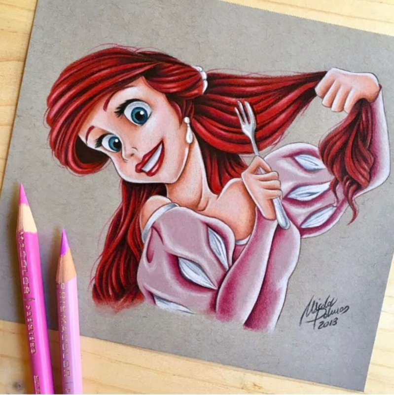 Попугай цветными карандашами