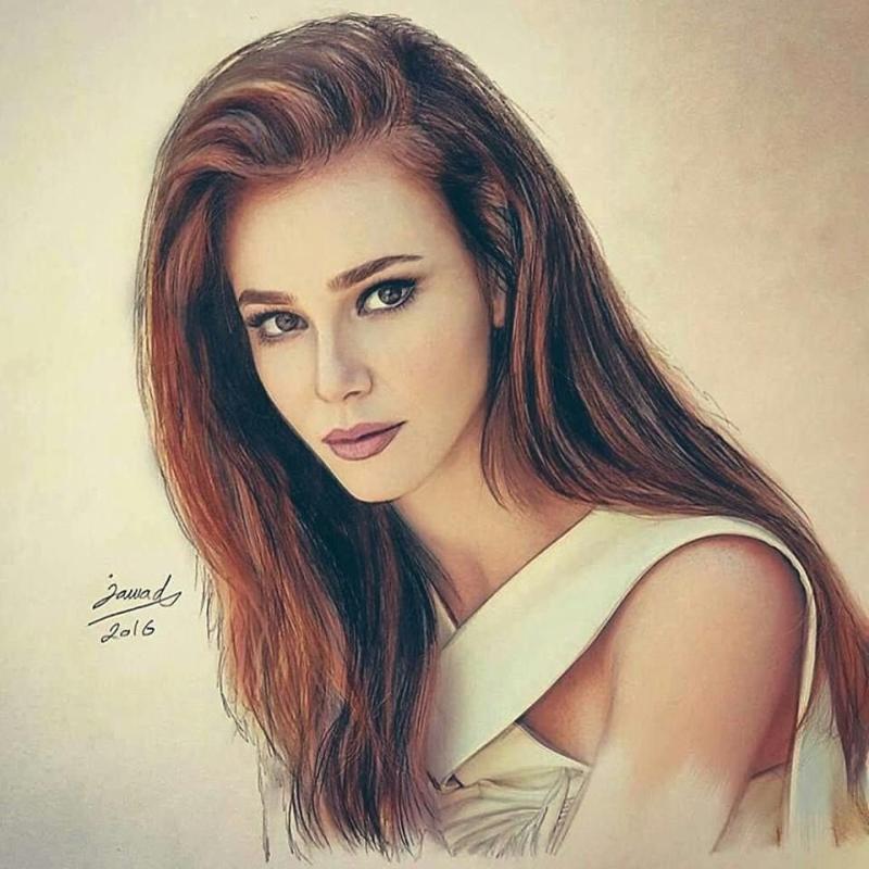 Рисунок девушки карандашом