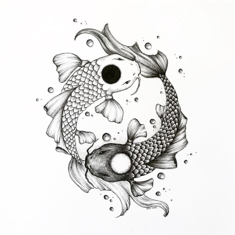 Черно-белая японская рыба