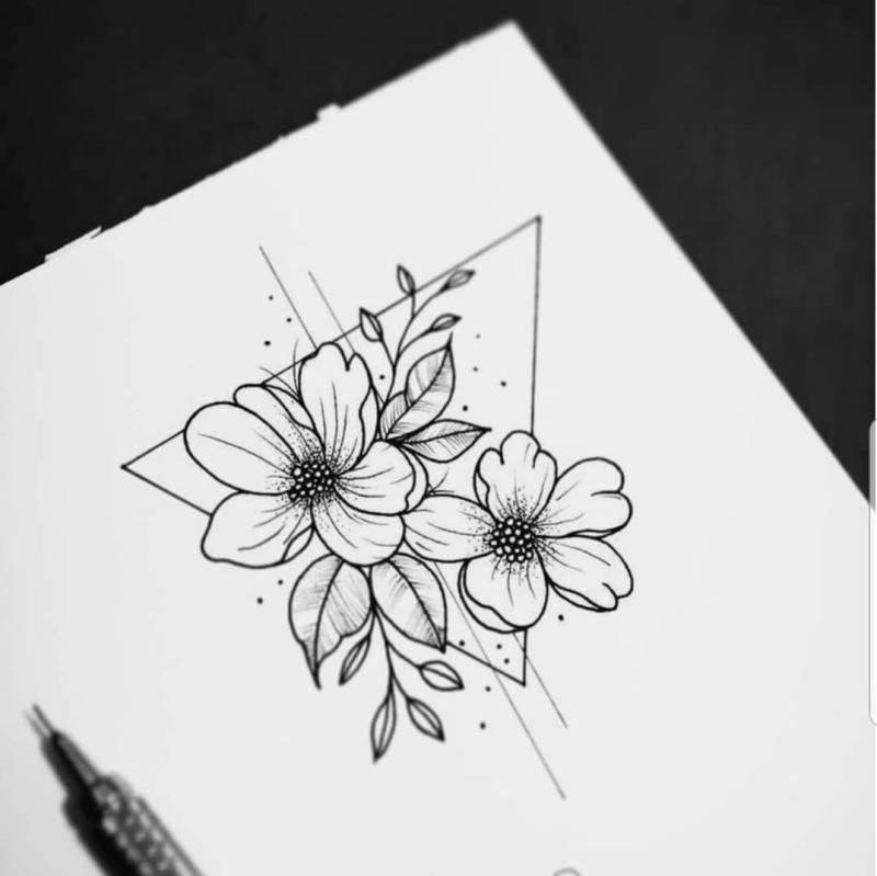 ЭСКИЗАТАТУ для девушек