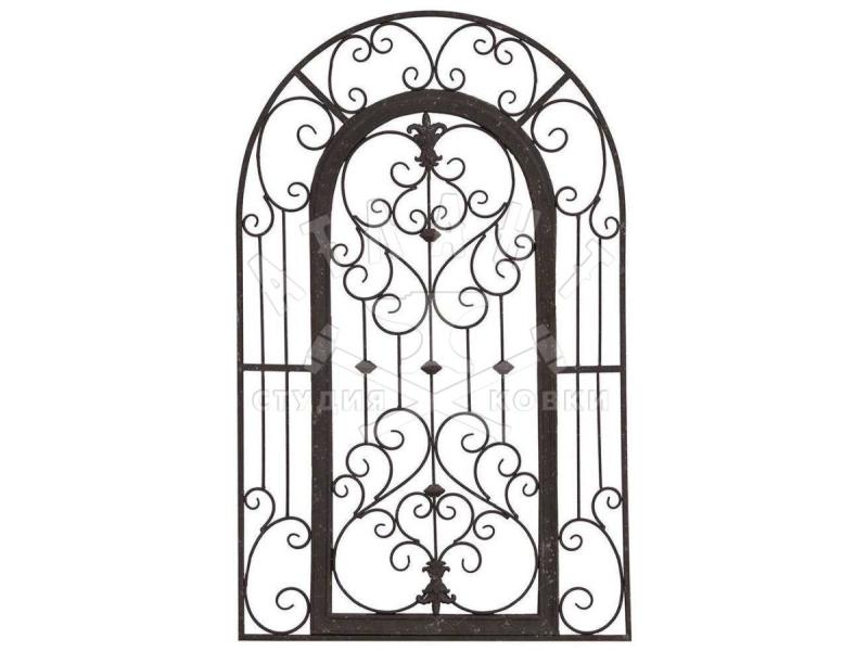 Кованые узоры аркой