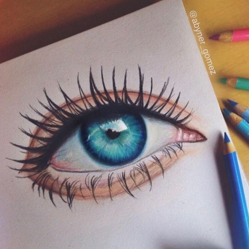 Красивые глаза цветными карандашами