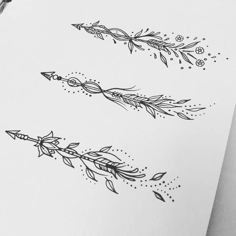 Тату перо Минимализм