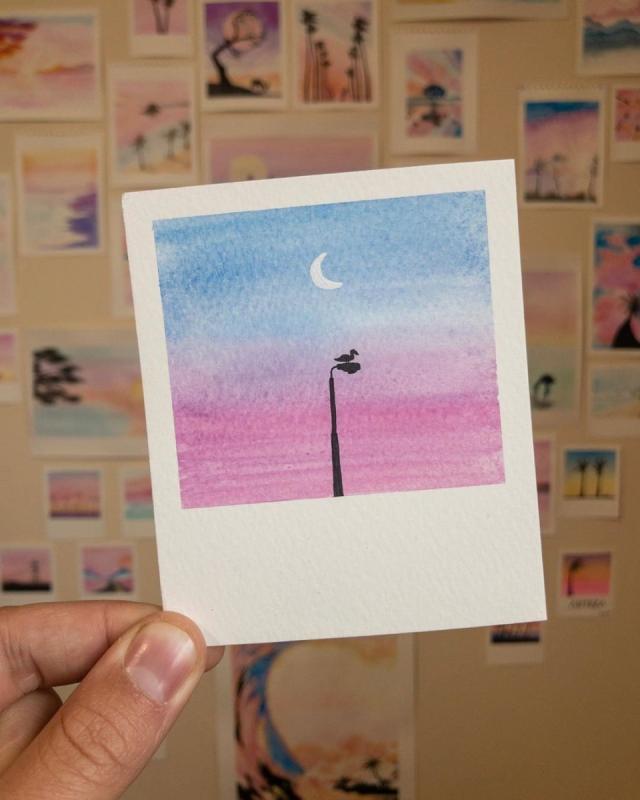 Рисунки акварелью на холсте