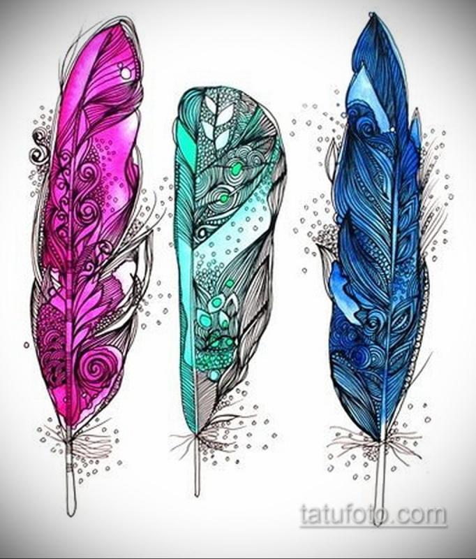 Эскиз цветного пера для тату