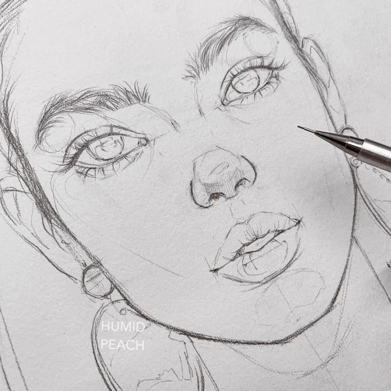 Лицо карандашом