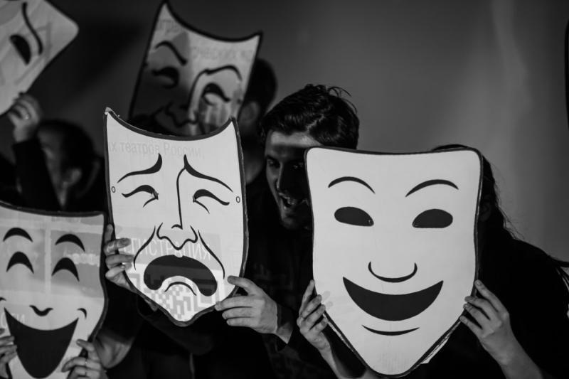 Нарисовать театр