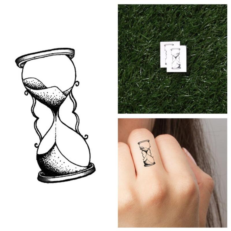 Тату песочные часы маленькие