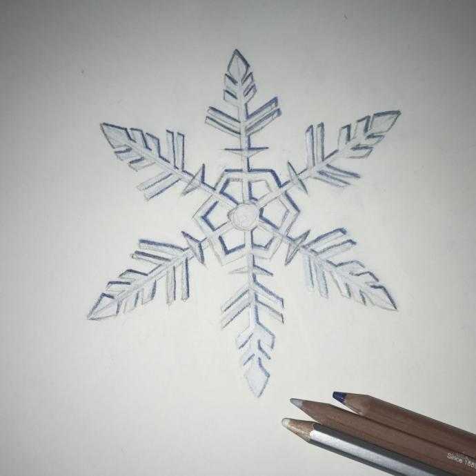 Снежинки карандашом простые
